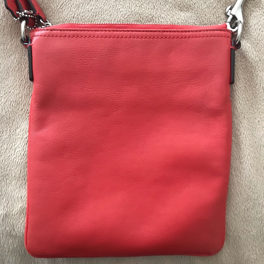 Coach crossbody. - Picture 2 of 4